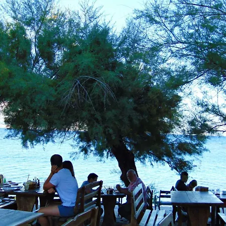 Апартаменты Zora Near Pebbled Beach Постира